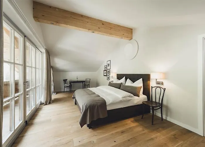 Stolz 샬레 그로살